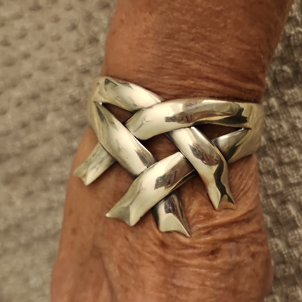 Stun...ning....Taxco Silver 925 Bracelet - Picture 2 of 7